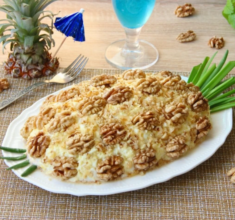 Салат ананас 