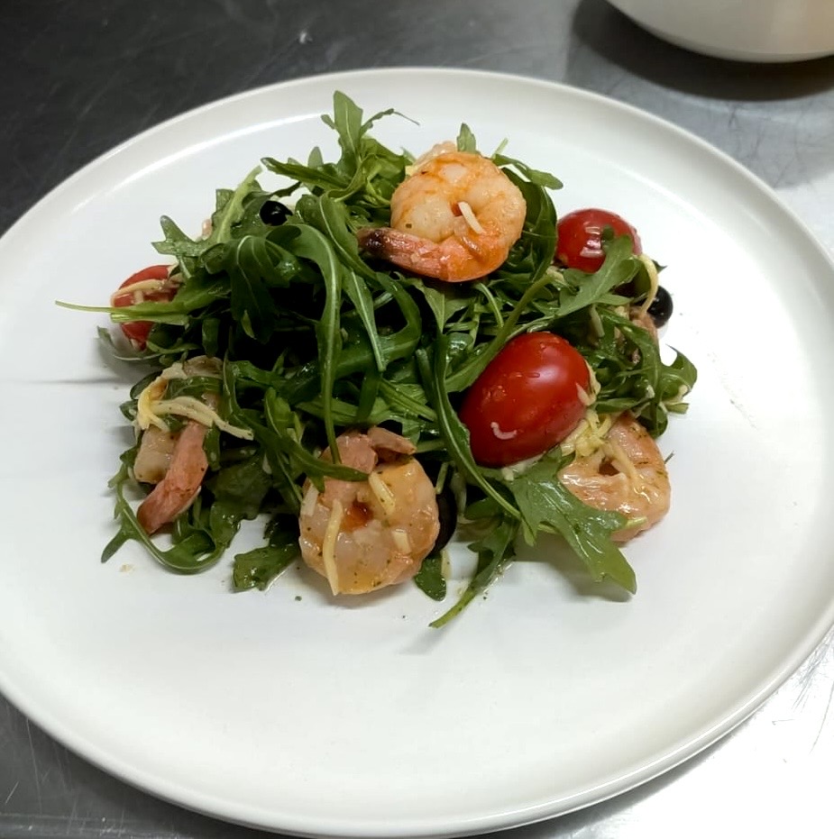 Руккола с креветками 