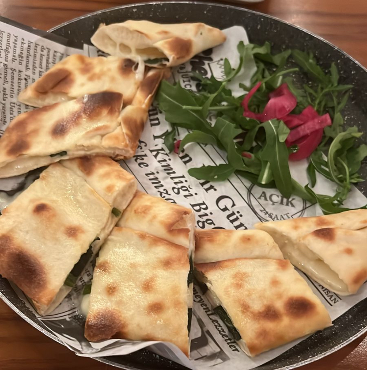 Пиде со шпинатом