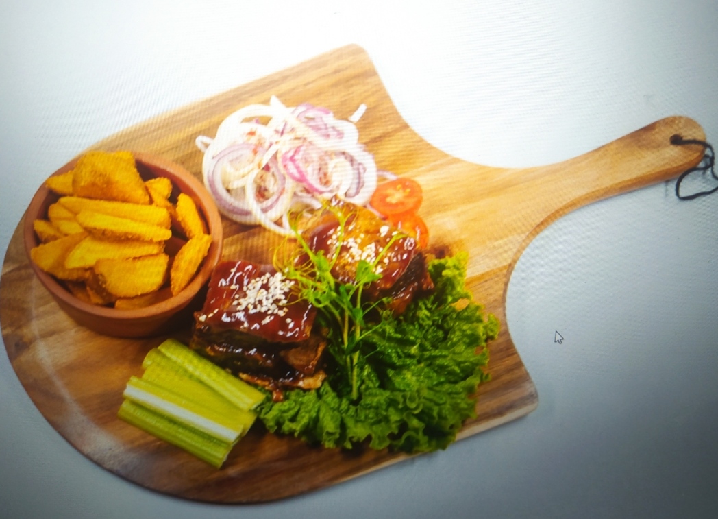 Ребра томленые