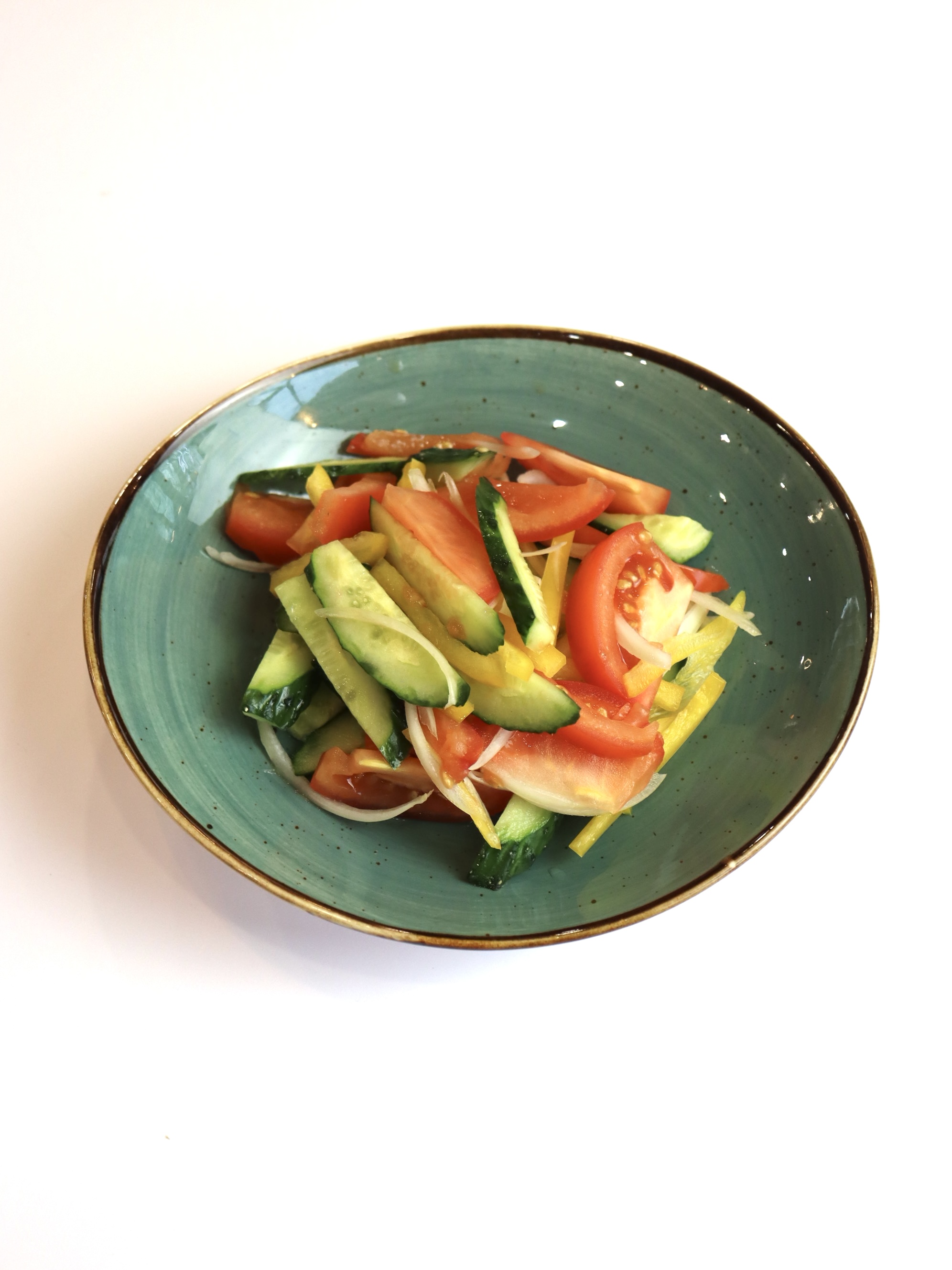 Свежий салат